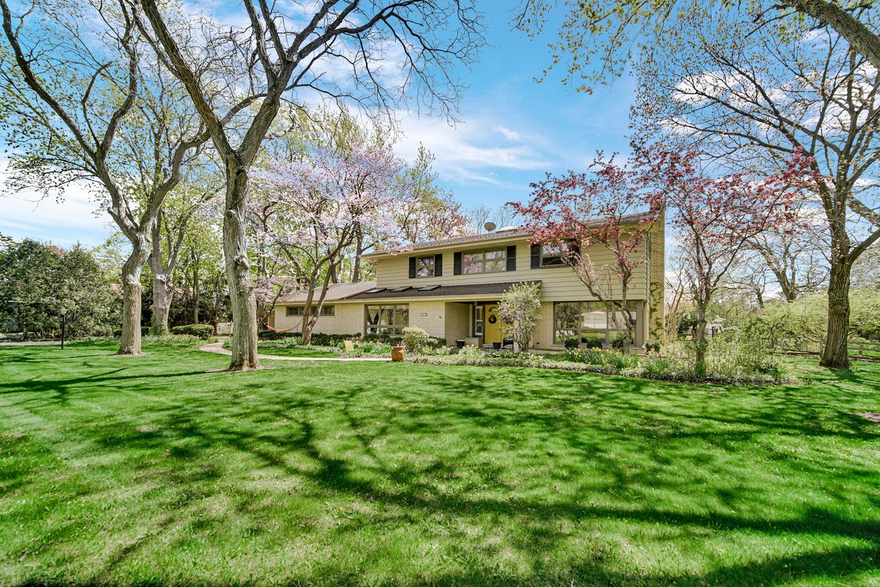 18879 W Arbor Blvd., Grayslake, IL 60030
