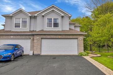911 Fawn Ridge Ct. #B, Yorkville, IL 60560