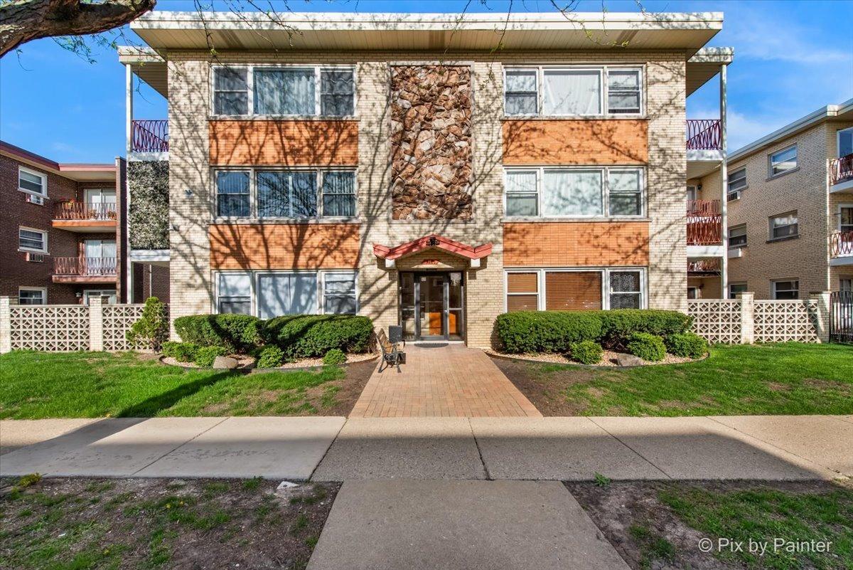 3121 Paris Ave. #304, River Grove, IL 60171