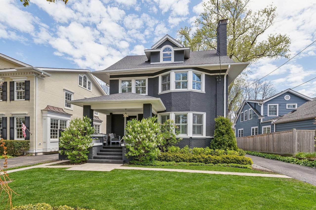 615 Lincoln Ave., Winnetka, IL 60093