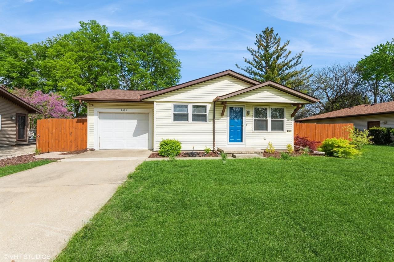 2427 Parklake Dr., Morris, IL 60450