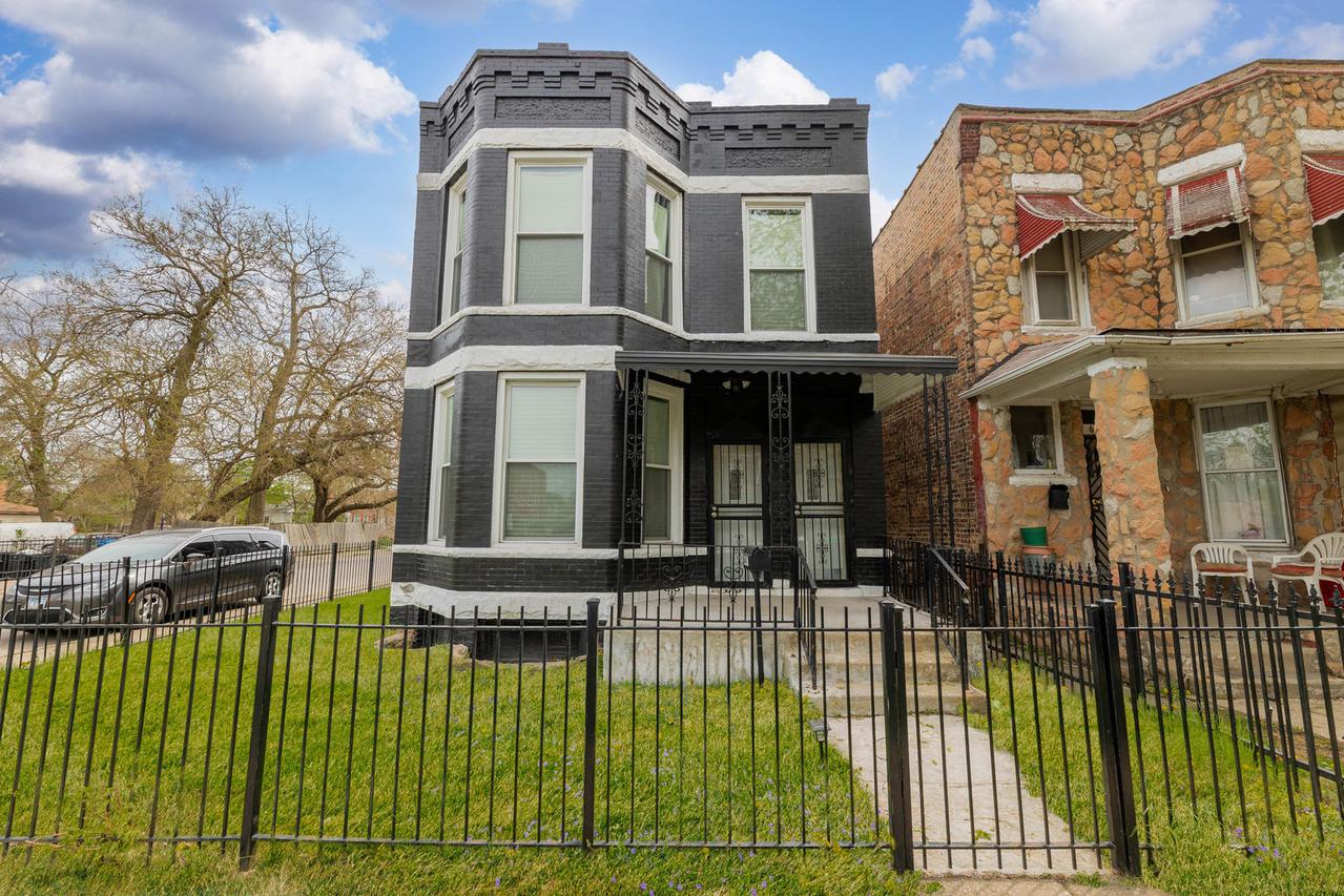 6401 S Laflin St., Chicago, IL 60636