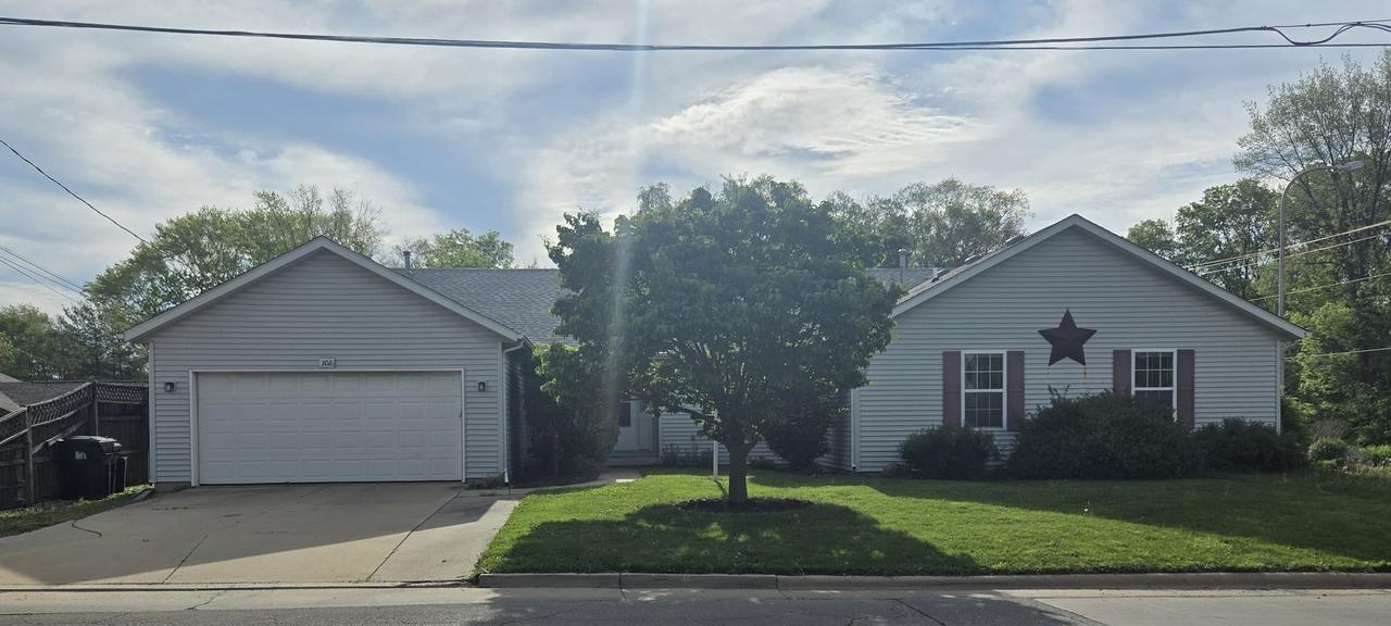 102 N Smith Rd., Urbana, IL 61802