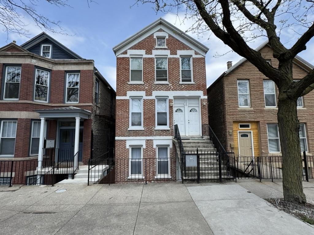 2120 W Cullerton St., Chicago, IL 60608