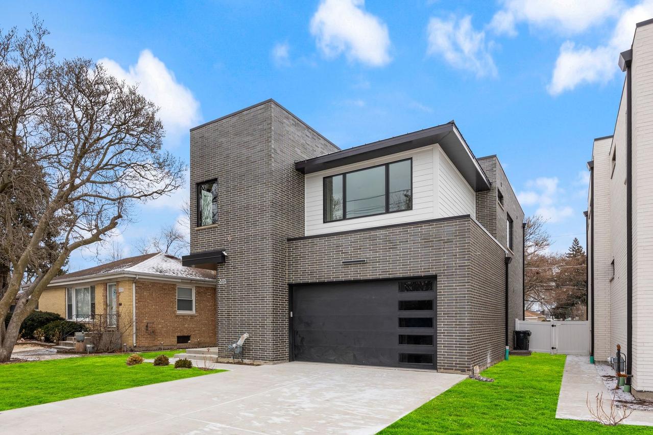 8115 E Prairie Rd., Skokie, IL 60076