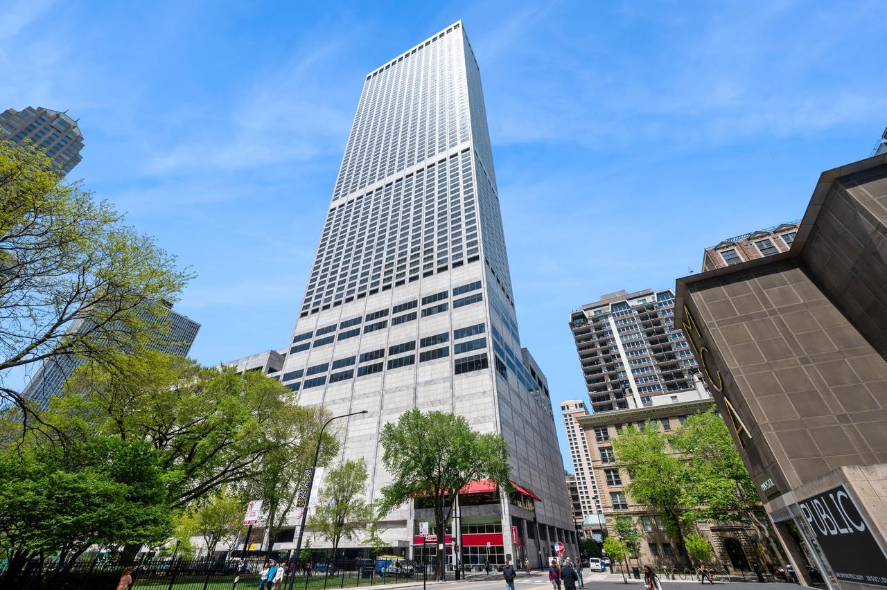 180 E Pearson St. #3701, Chicago, IL 60611