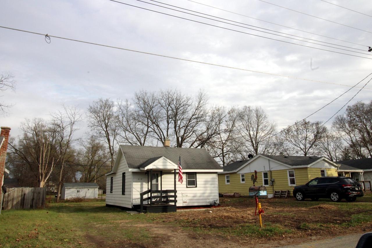 215 S Moore St., South Beloit, IL 61080