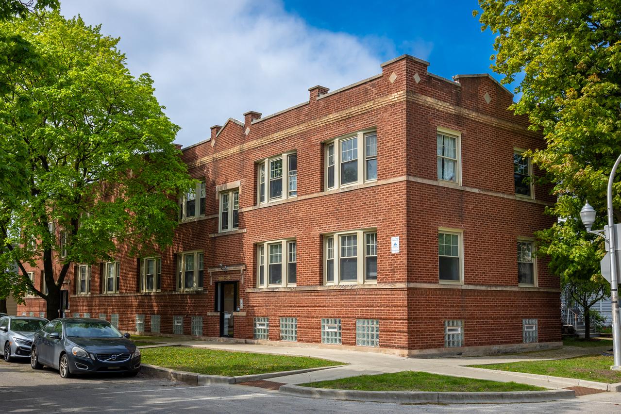 3848 N Lamon Ave. #1, Chicago, IL 60641