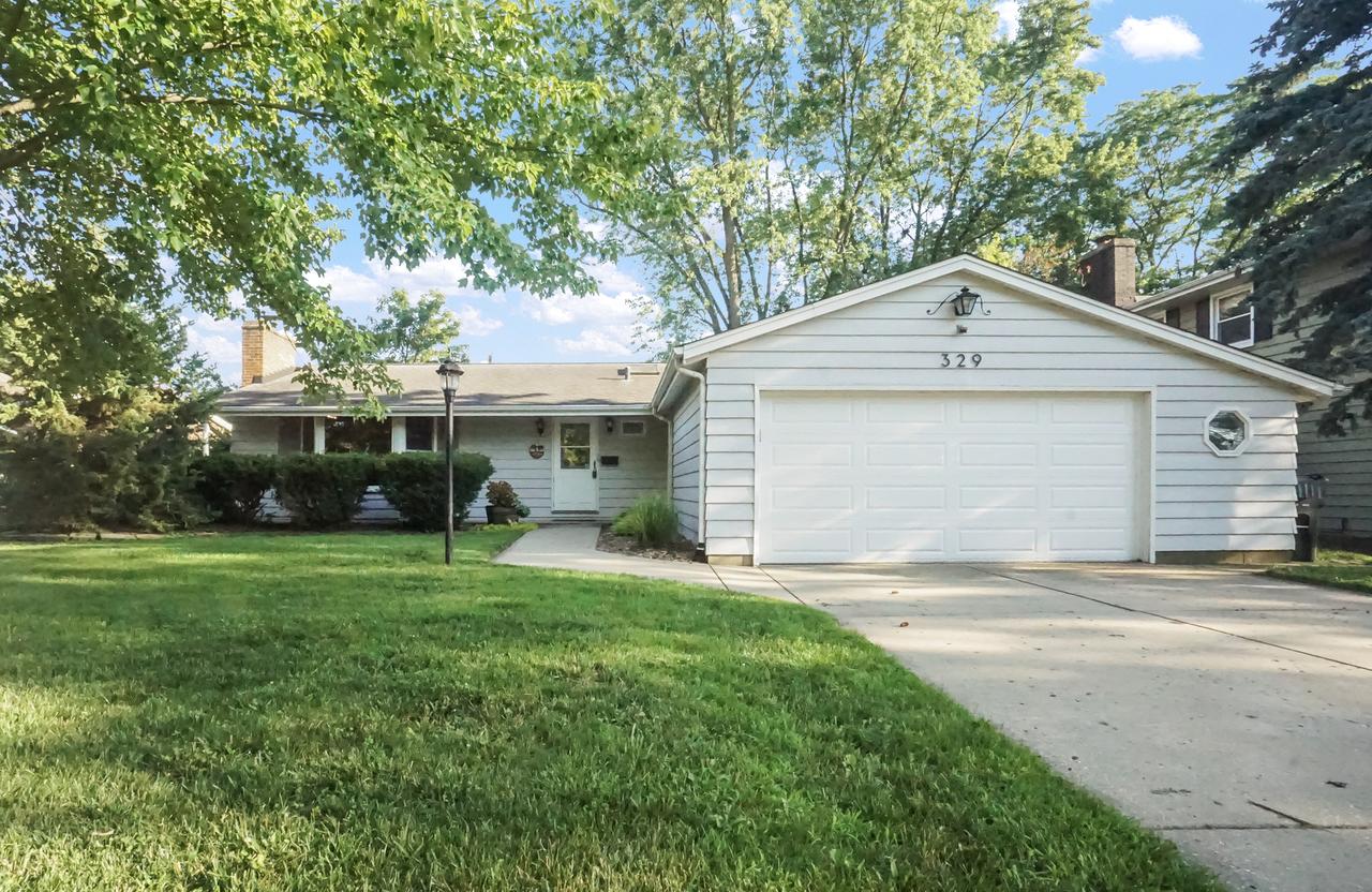 329 W Margaret Ter., Cary, IL 60013
