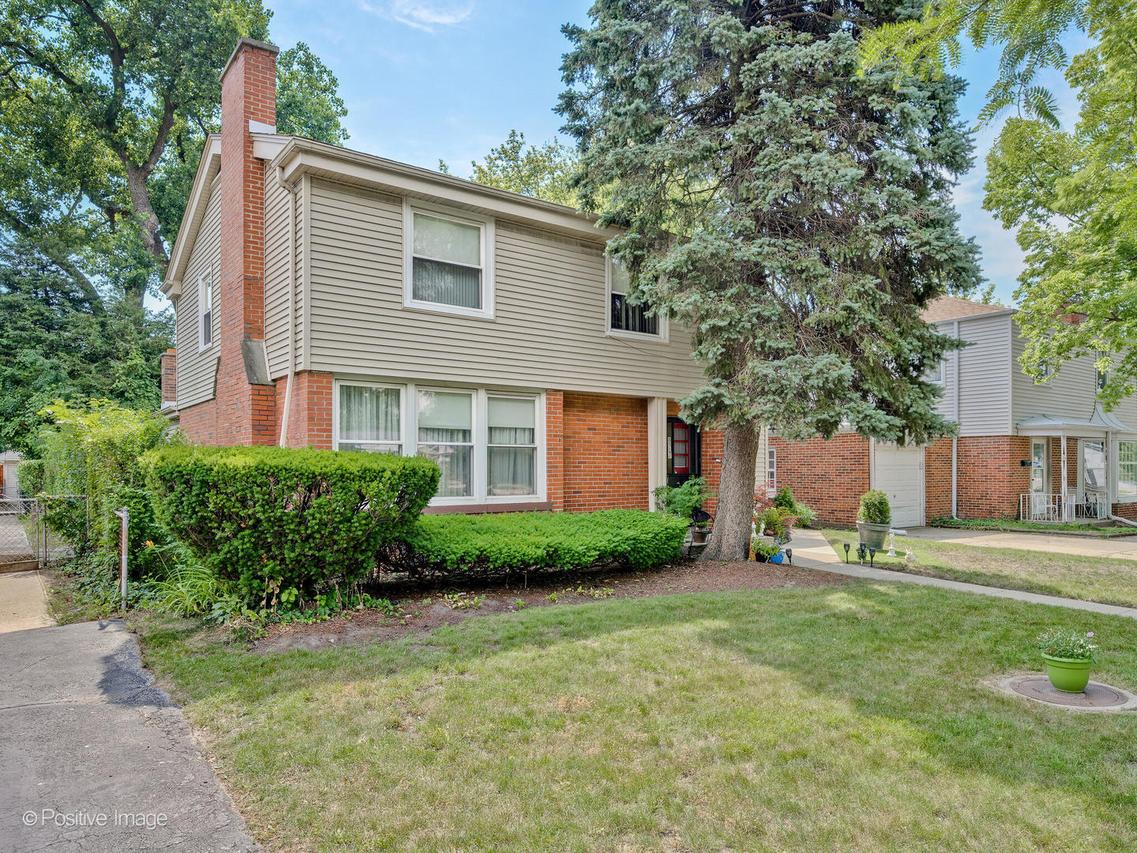 8517 N Crawford Ave., Skokie, IL 60076