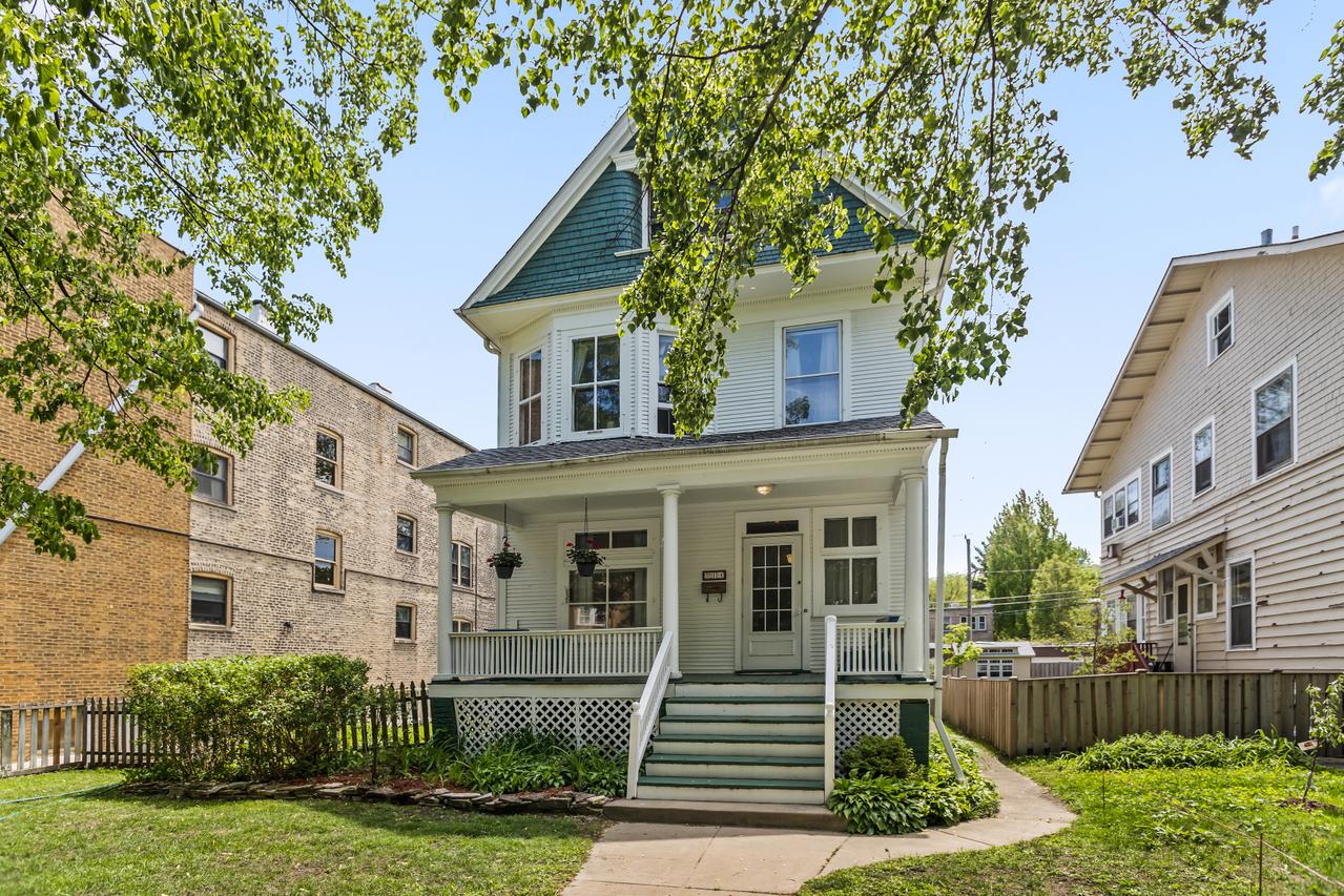 714 Seward St., Evanston, IL 60202