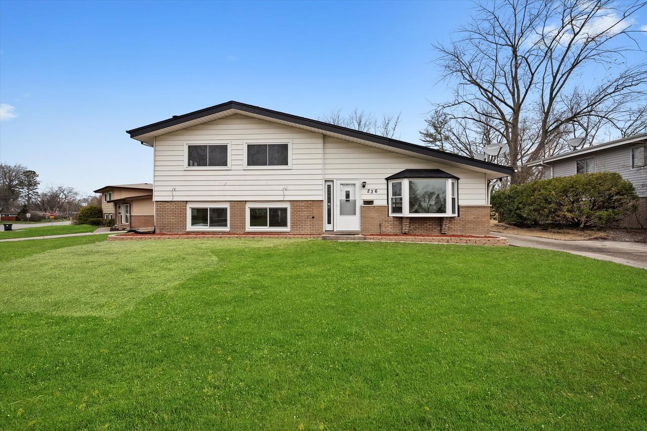 236 Early St., Park Forest, IL 60466