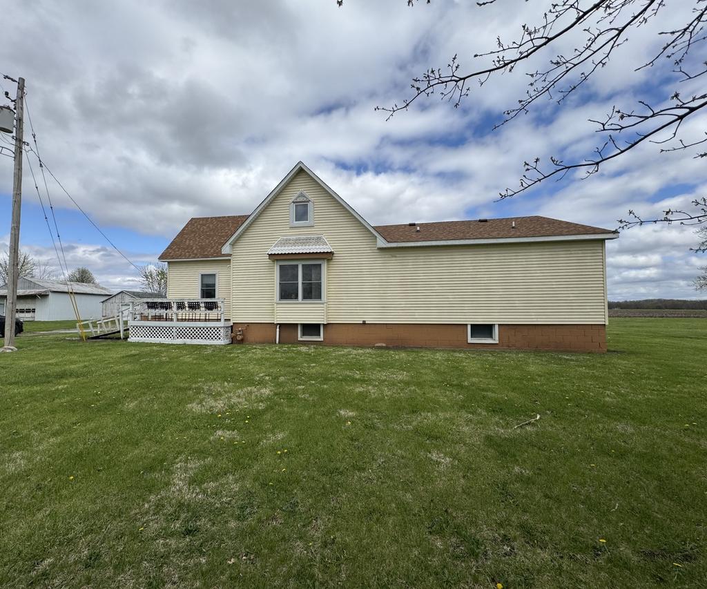820 Paris St., Dewitt, IL 61735