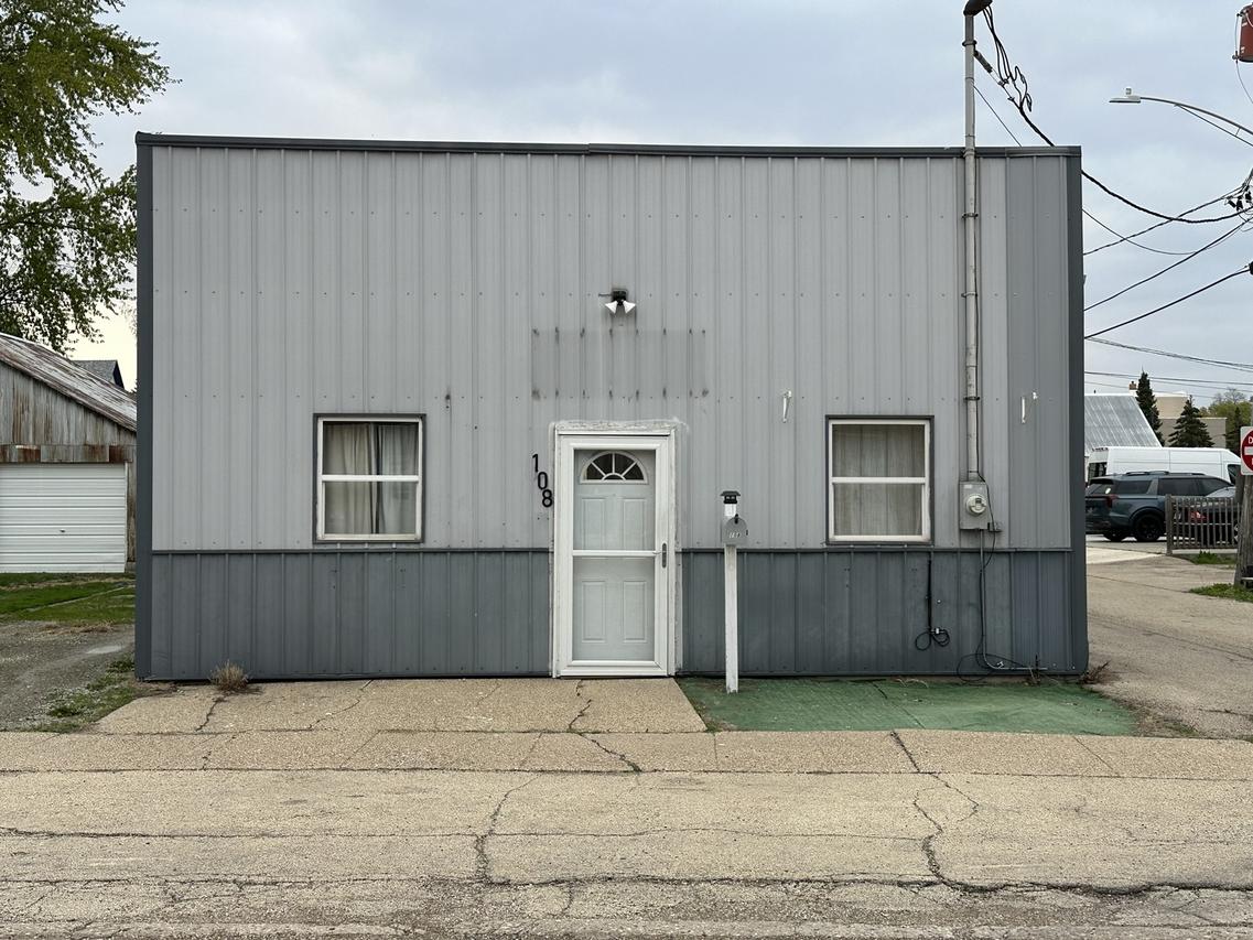 108 W Railroad St., Prophetstown, IL 61277