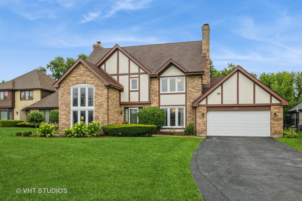 8741 Flint Ln., Orland Park, IL 60462