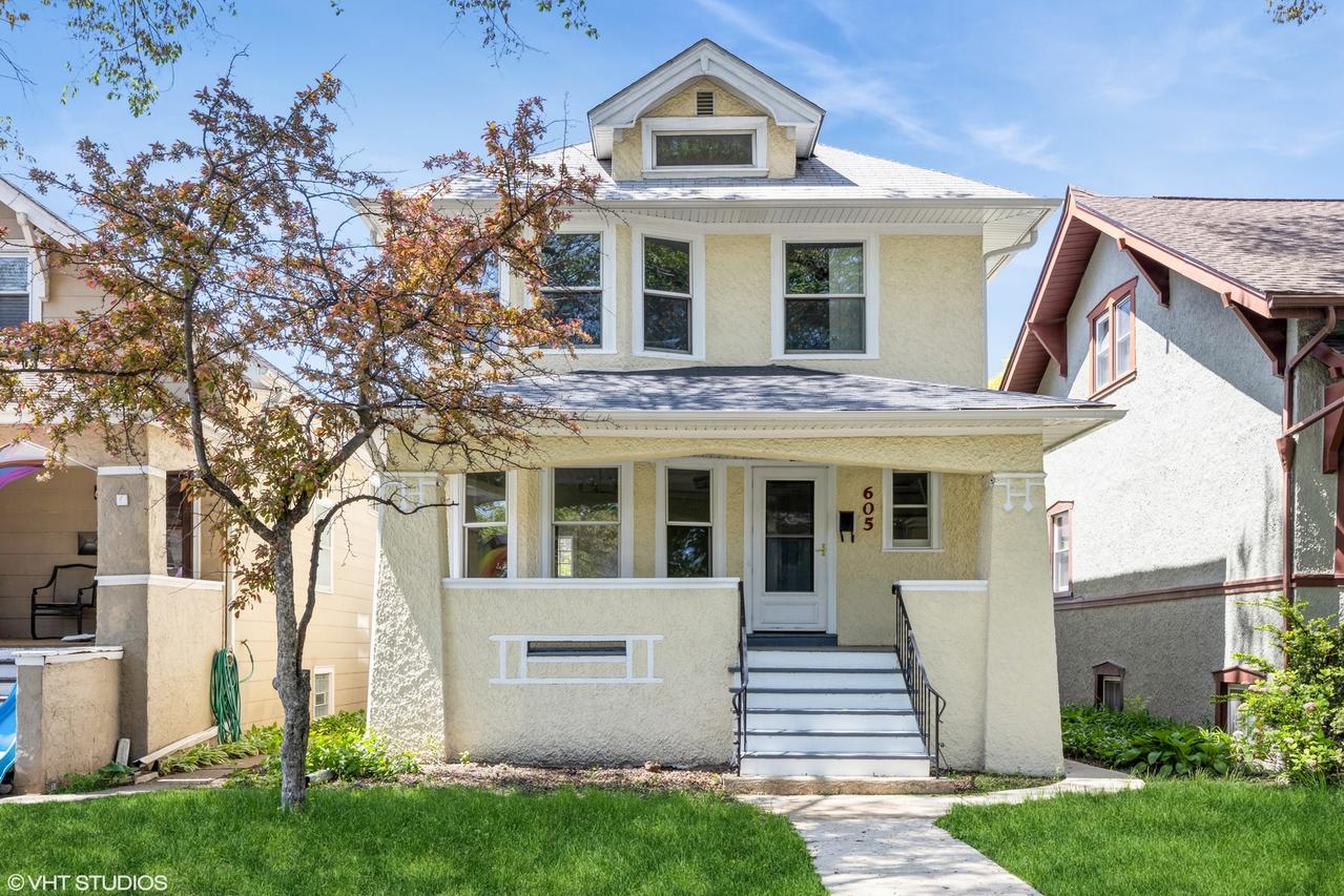 605 Home Ave., Oak Park, IL 60304