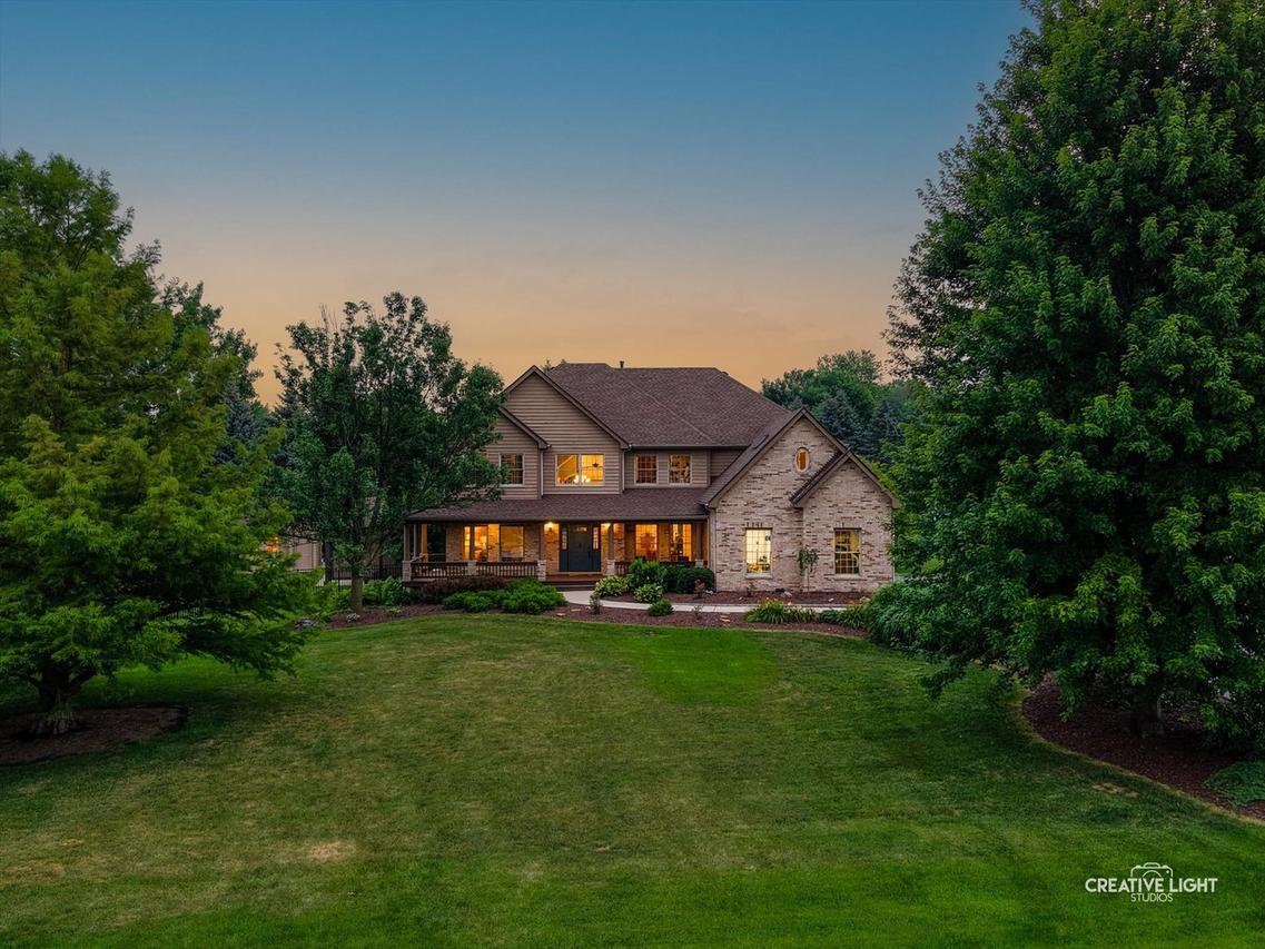 5N635 Prairie Springs Dr., St. Charles, IL 60175