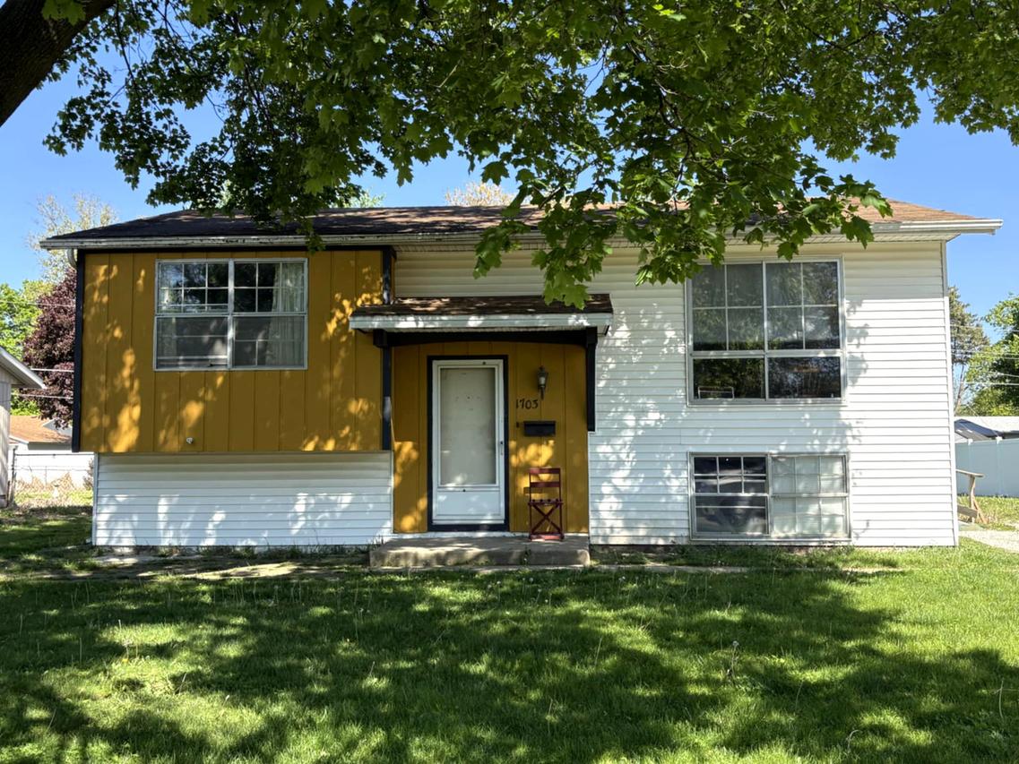 1703 Florence St., Streator, IL 61364
