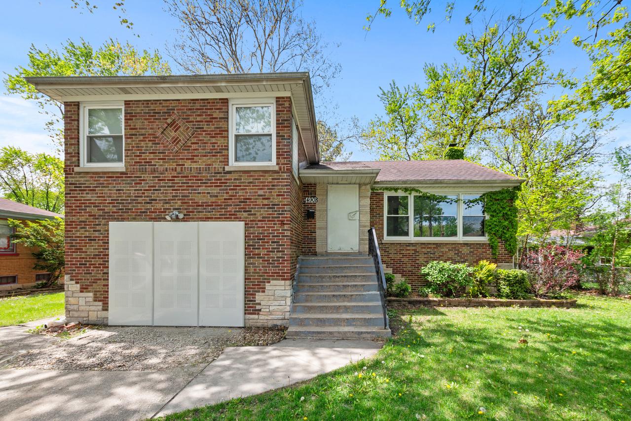 14908 Dearborn St., Dolton, IL 60419
