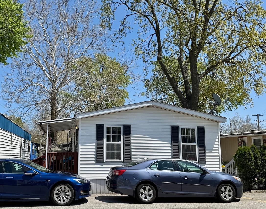 2993 Curtis St. #15, Des Plaines, IL 60018