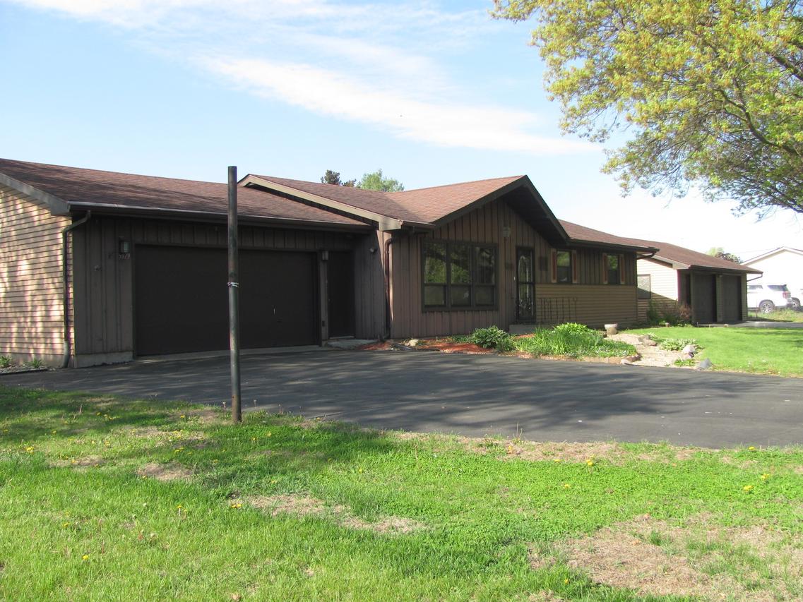5979 Vesper Dr., South Beloit, IL 61080