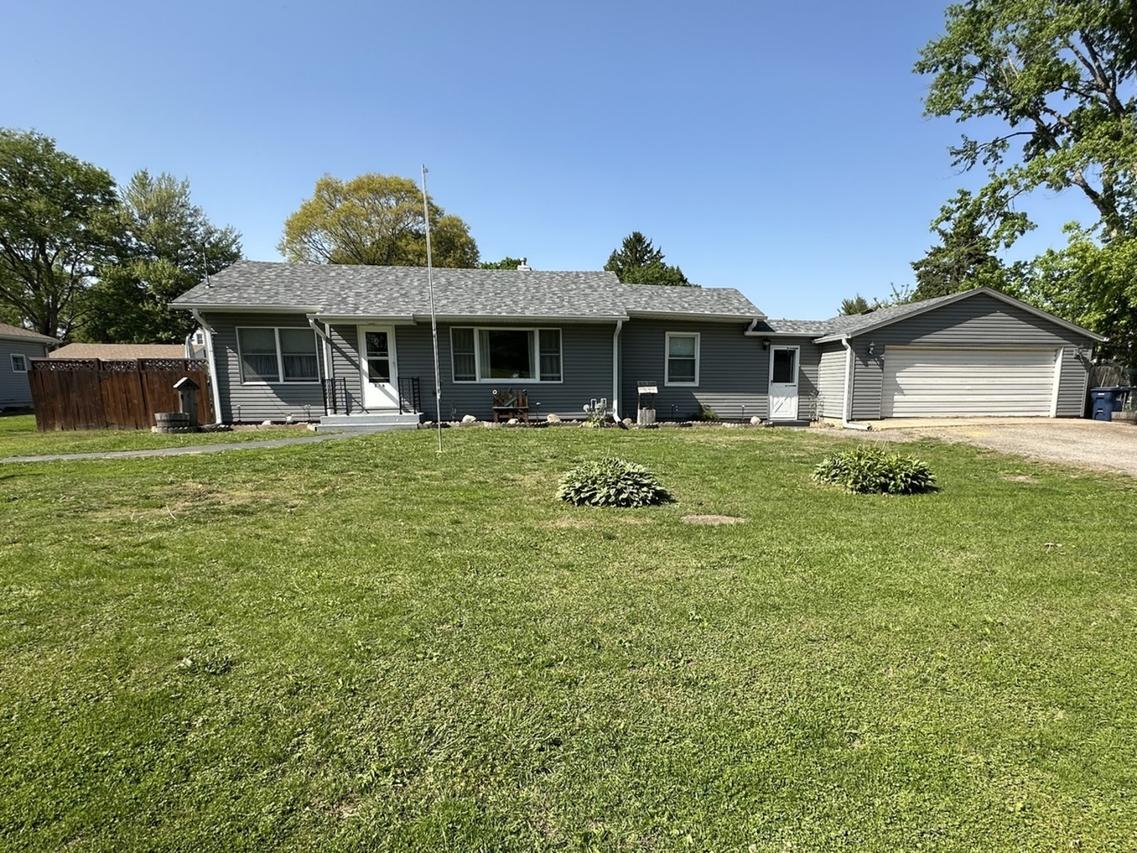 210 W South St., Sheffield, IL 61361