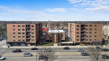 7904 W North Ave. #405E, Elmwood Park, IL 60707