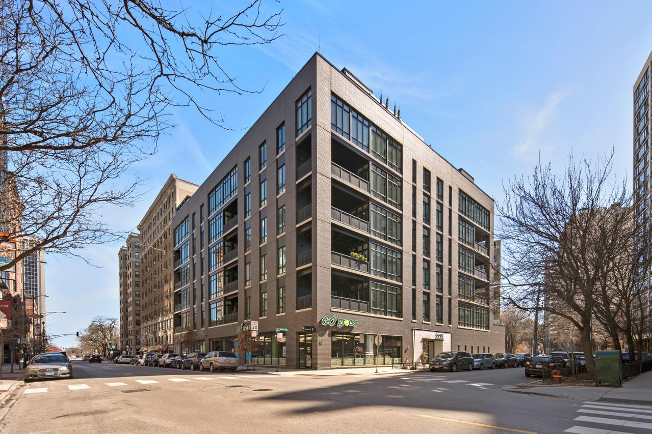 2773 N Hampden Ct. #401, Chicago, IL 60614