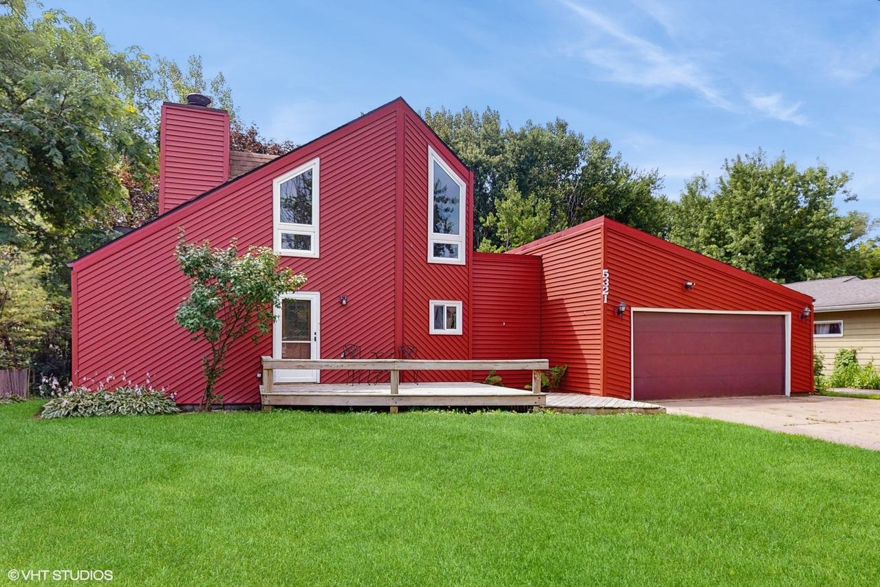 5321 W Valley Dr., Richmond, IL 60071
