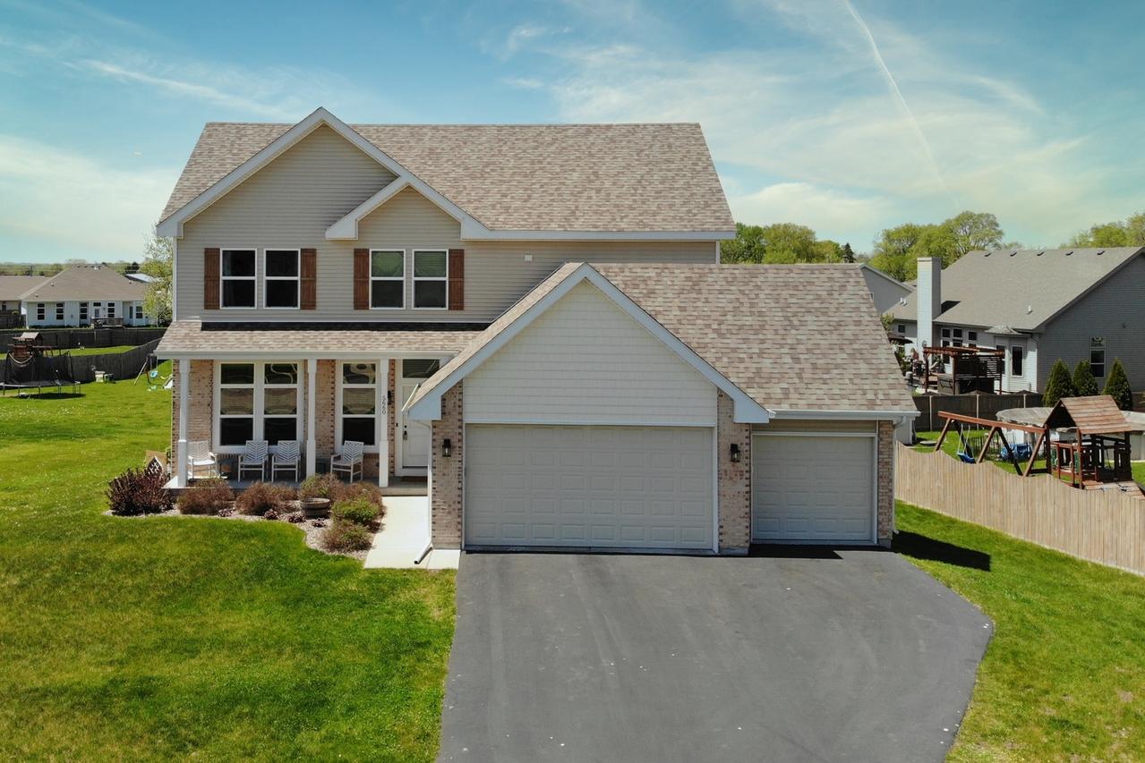 5660 Karakul Ter., Roscoe, IL 61073