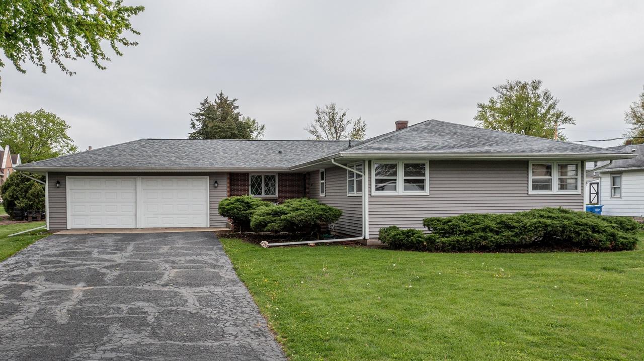 117 W North St., Wyanet, IL 61379