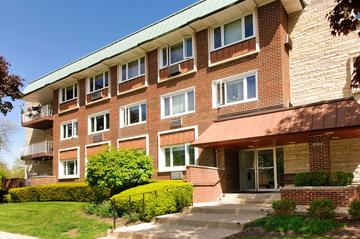 2700 E Bel Aire Dr. #304, Arlington Heights, IL 60004
