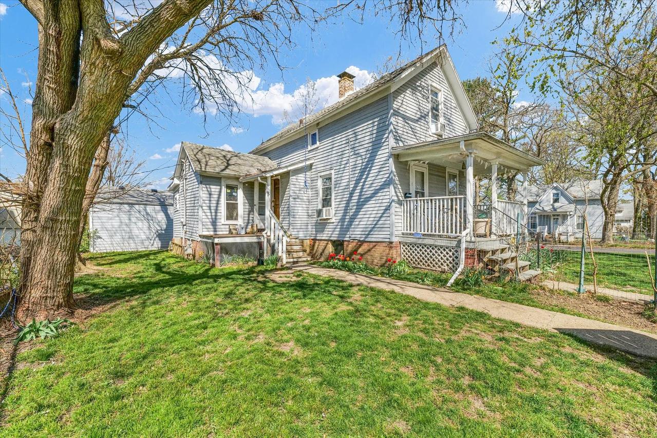 401 S Maple St., Urbana, IL 61801