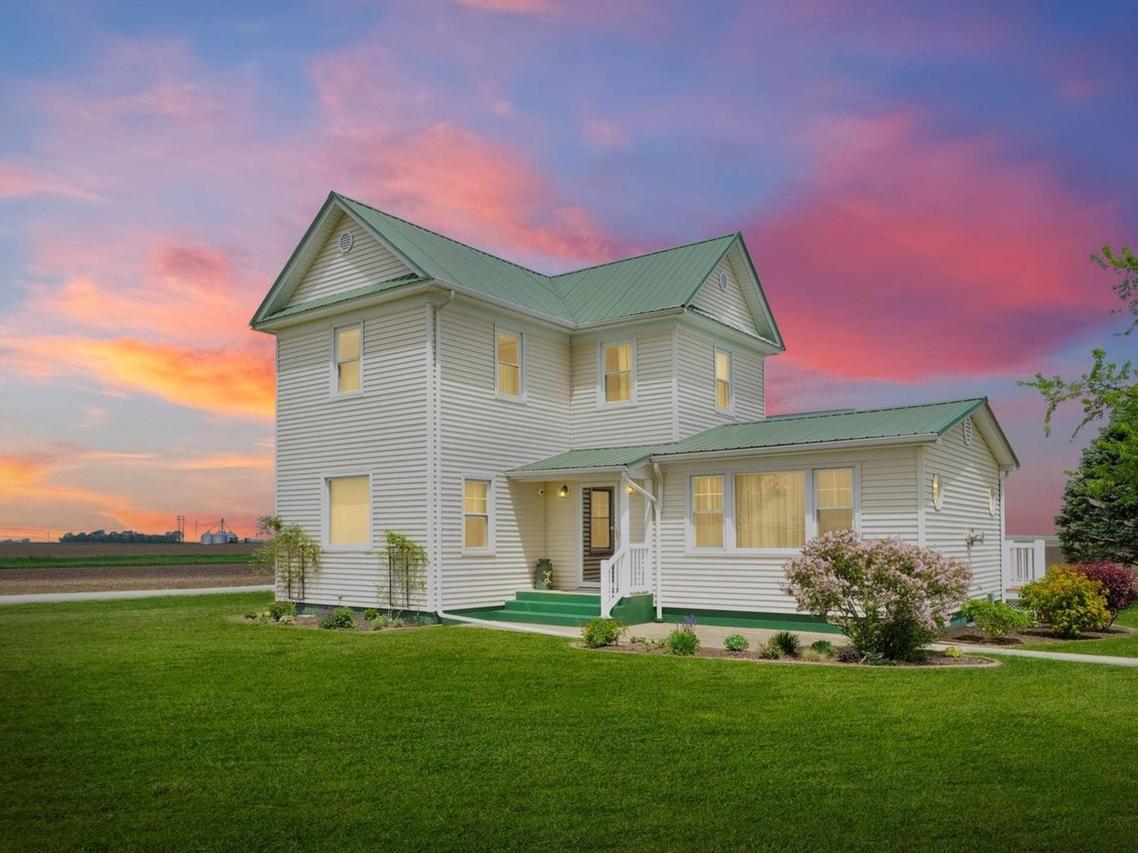 5333 E 2000 Rd., Fithian, IL 61844