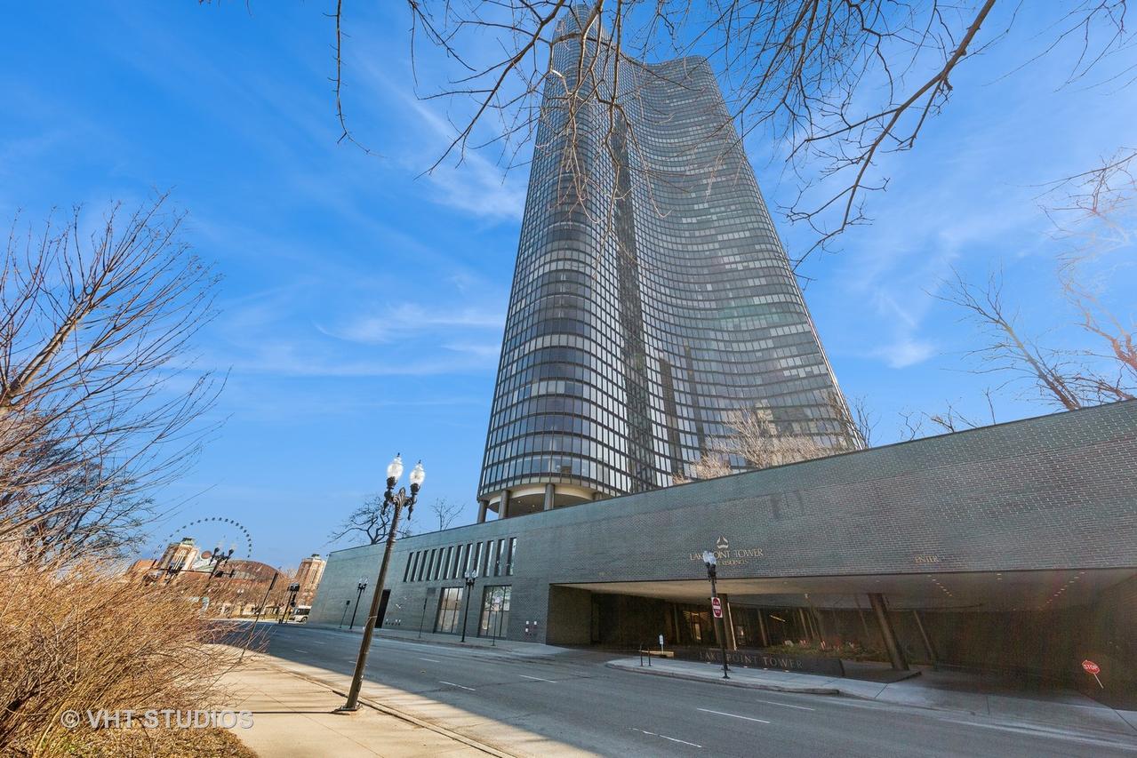 505 N Lake Shore Dr. #1617-18, Chicago, IL 60611