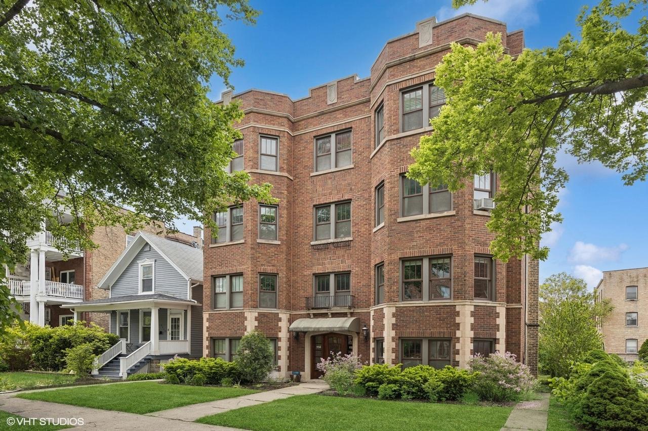 1112 Ontario St. #1E, Oak Park, IL 60302