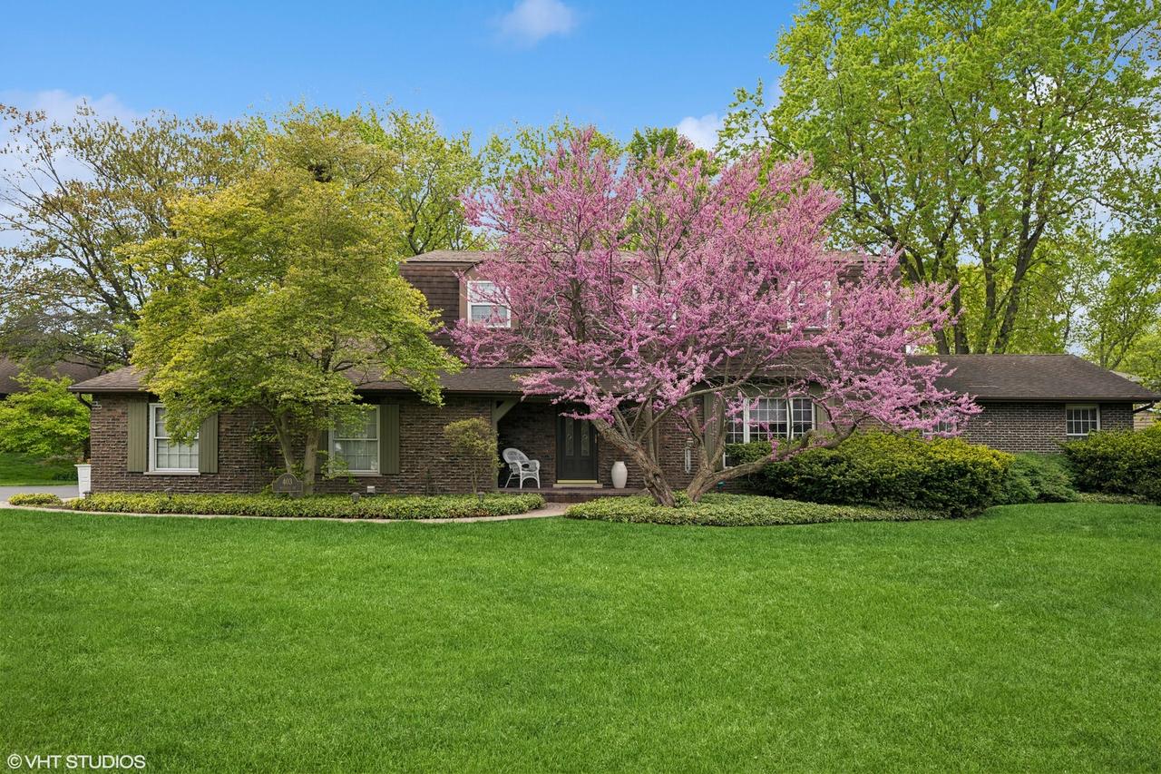 403 Minnaqua Dr., Prospect Heights, IL 60070