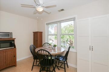 1967 N Charter Point Dr., Arlington Heights, IL 60004