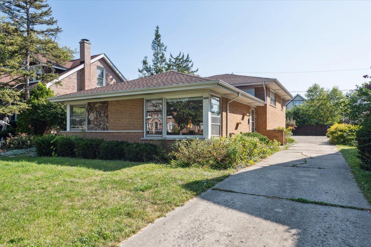 1009 S Washington Ave., Park Ridge, IL 60068