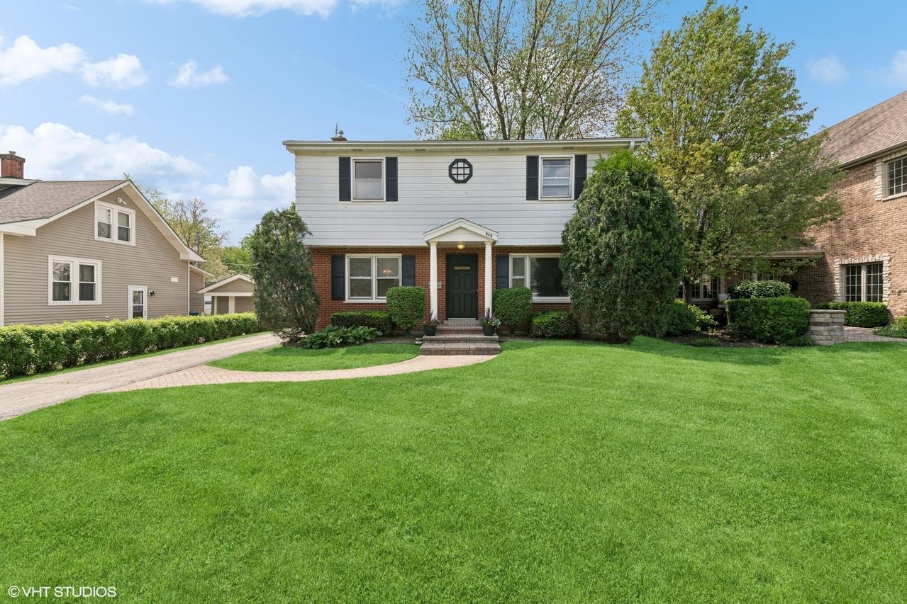 372 S Fairview Ave., Elmhurst, IL 60126