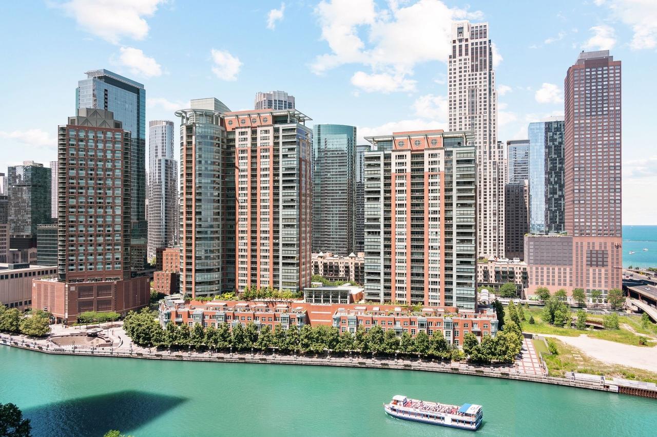 445 E North Water St. #2105, Chicago, IL 60610