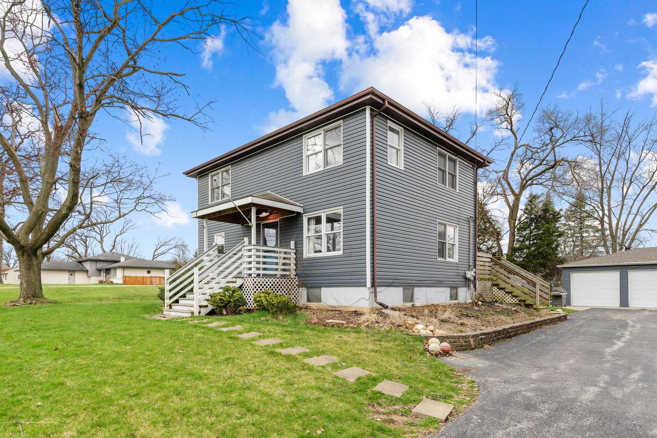 16040 Lockwood Ave., Oak Forest, IL 60452