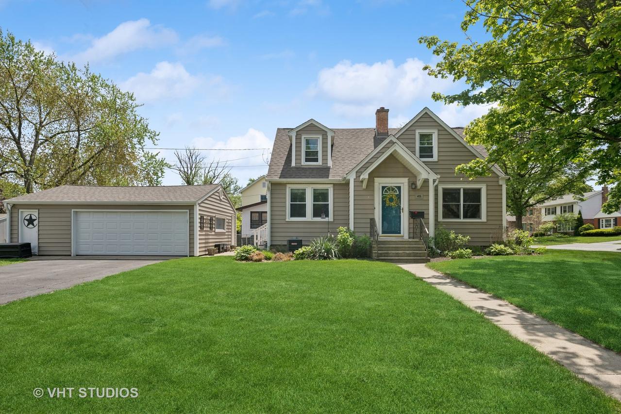 415 W Willow St., Arlington Heights, IL 60004