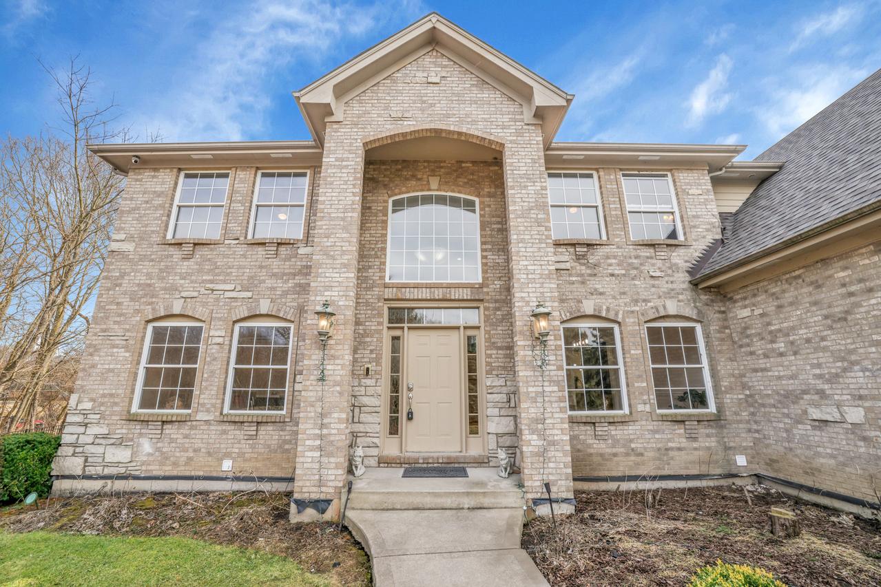 39W027 Dean St., St. Charles, IL 60175