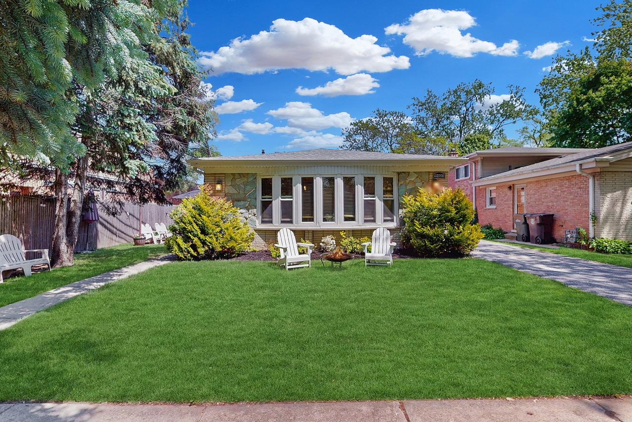9405 Morgan Ave., Evanston, IL 60203