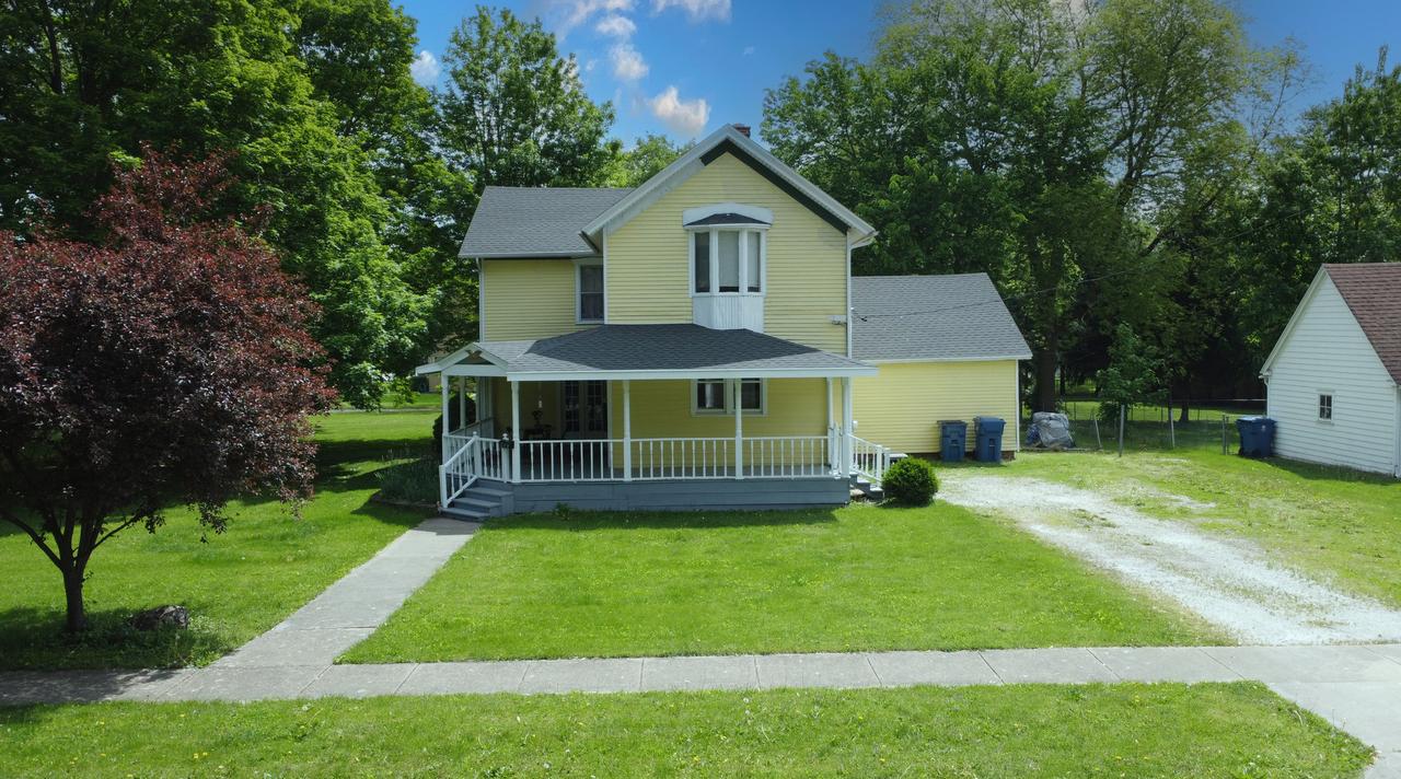 407 E Mulberry St., Watseka, IL 60970