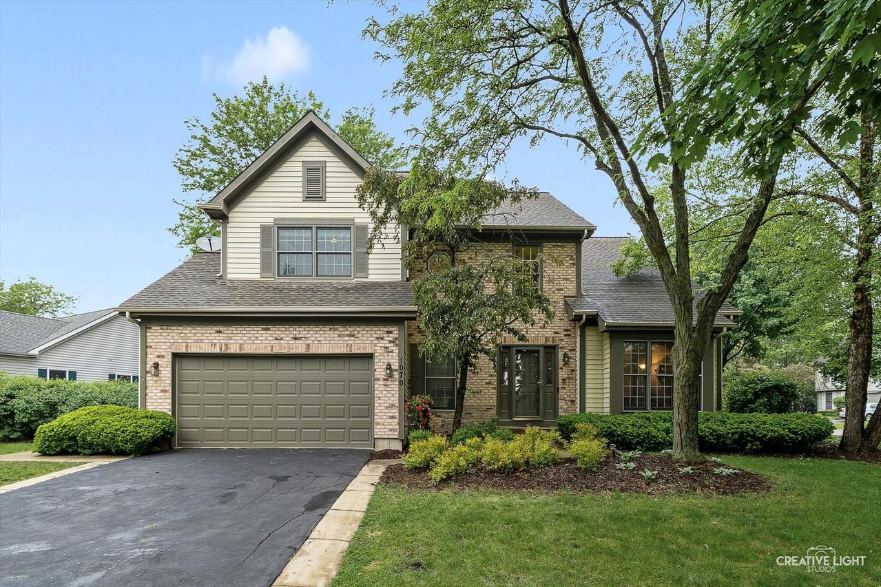 1070 Hobble Bush Ln., Elgin, IL 60120