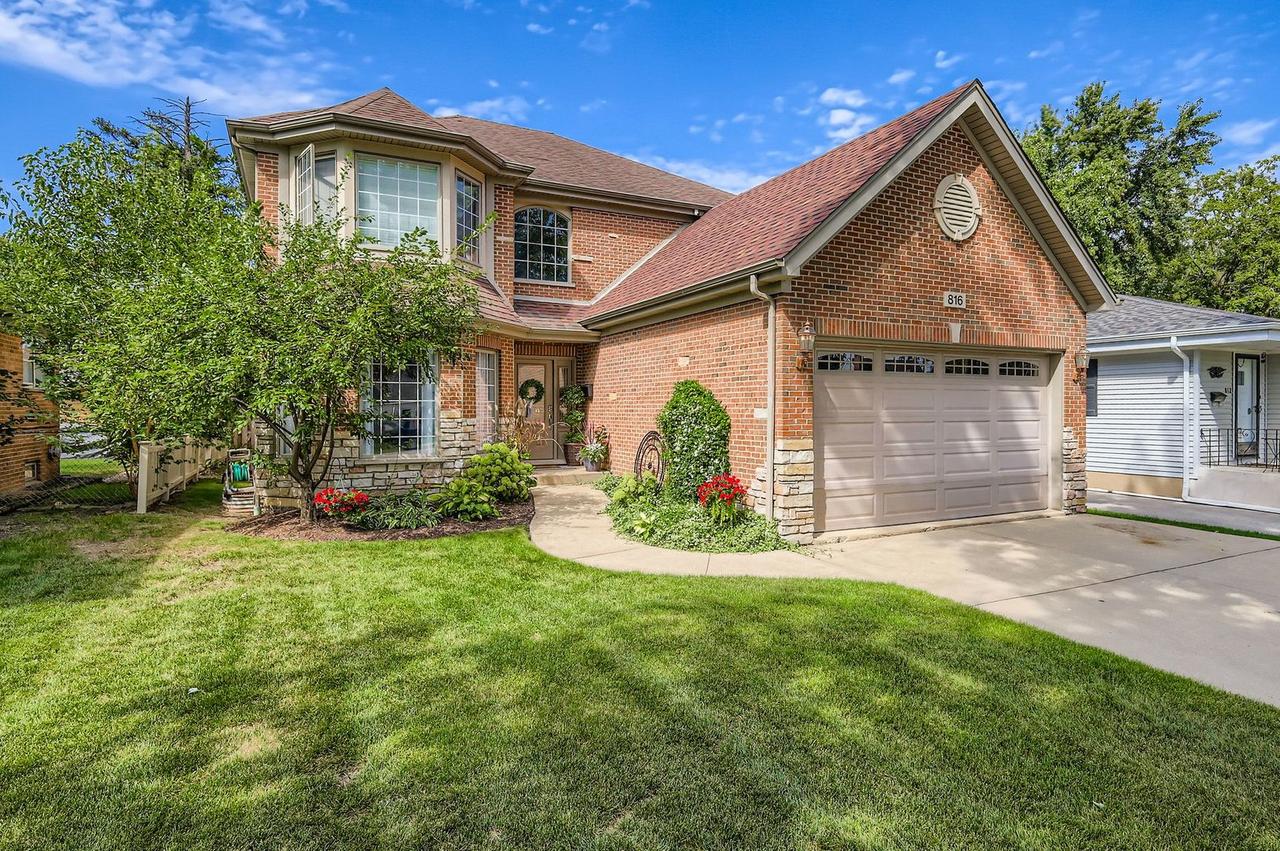 816 S Spring Rd., Elmhurst, IL 60126