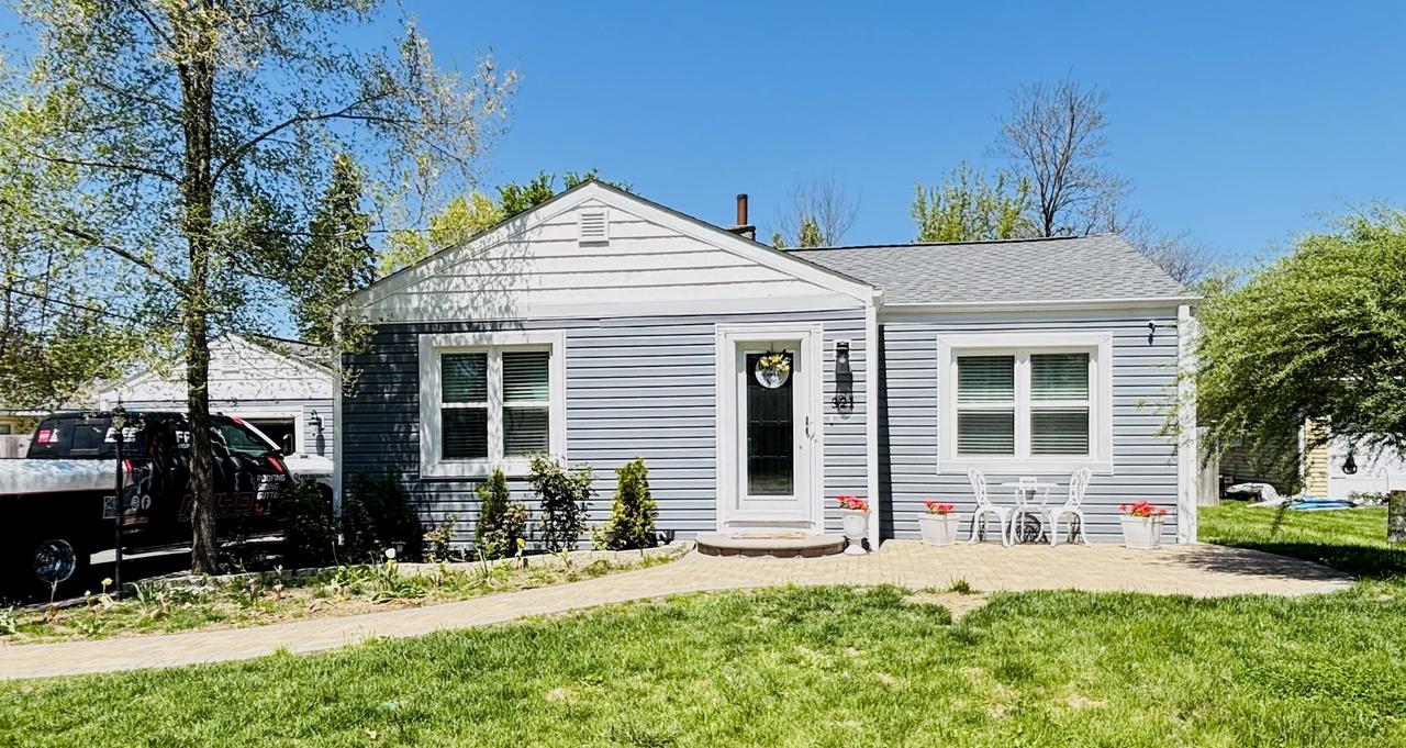 321 Lewis Ave., Wauconda, IL 60084