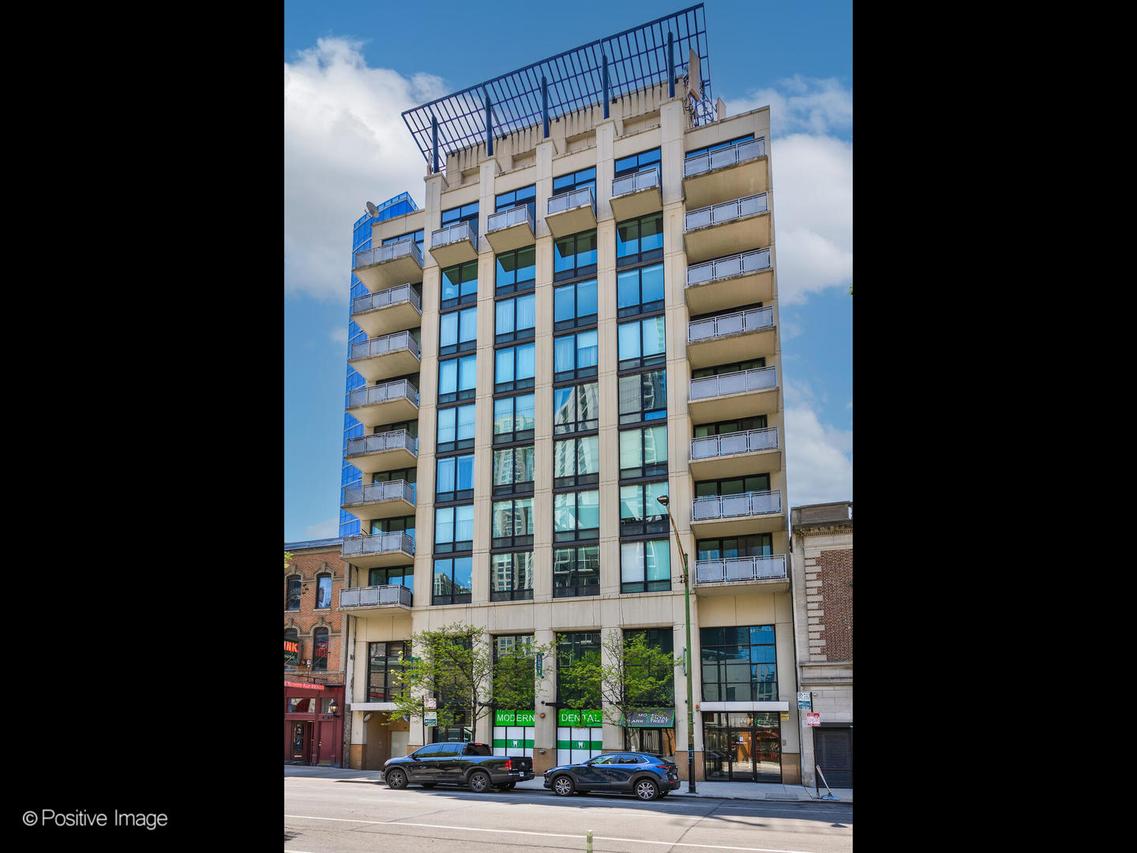 744 N Clark St. #905, Chicago, IL 60654